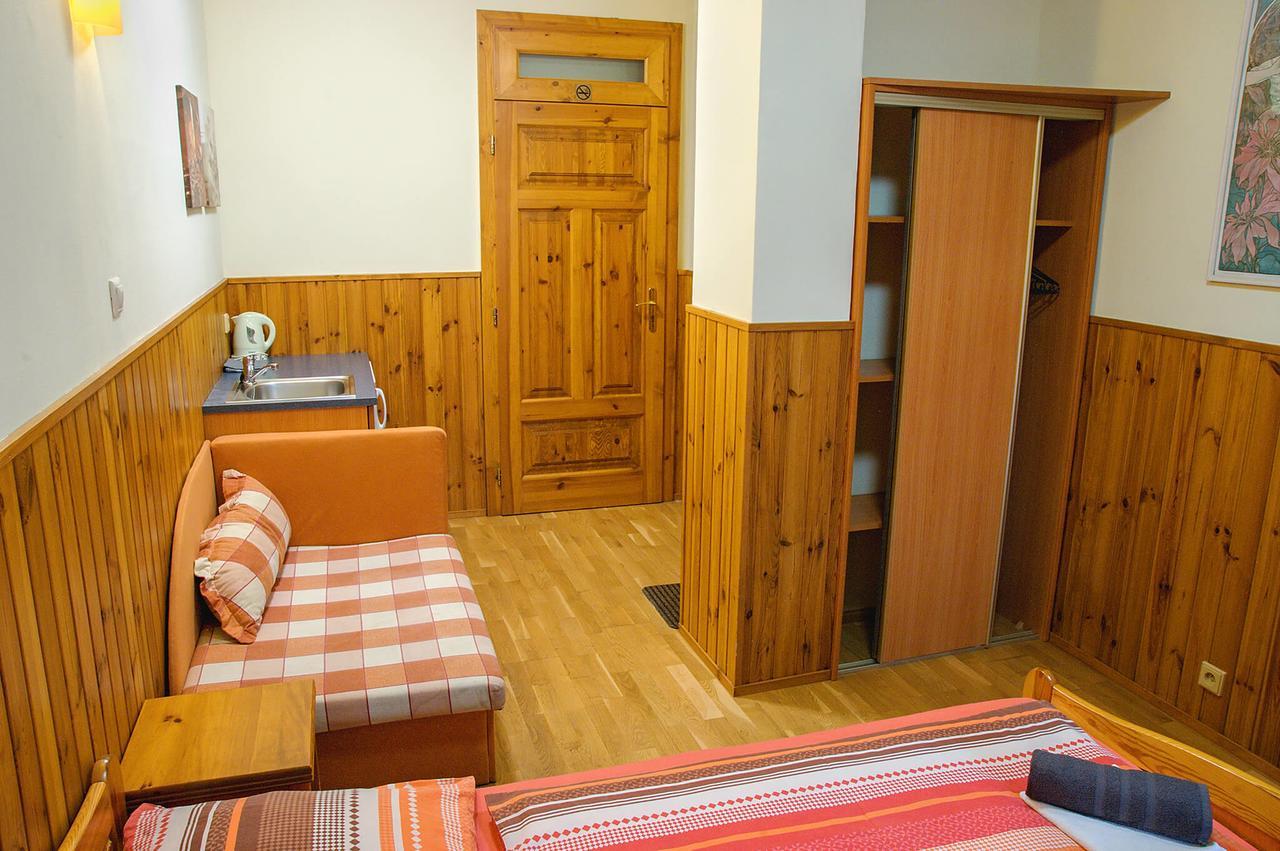 Penzión Pod bránou Poprad Exterior foto